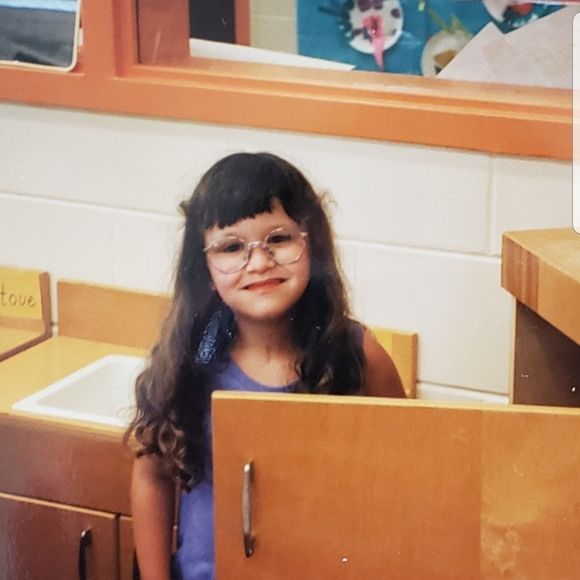 Meet your Posher, Jessica - Picture 1 of 1